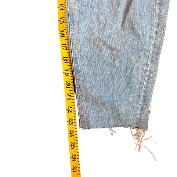 American Eagle Light Denim High Waist Destroyed Mom Jean Size 00 Xtra Short - Picture 13 of 14